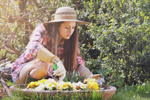 Garden maintenance complaint handling process in a service article
